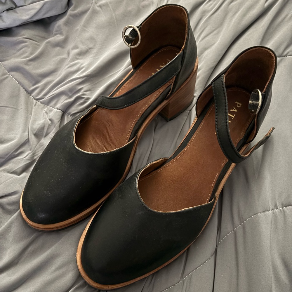 Patina by Portland Leather Black Leather Ankle Strap Chunky Heels, W7